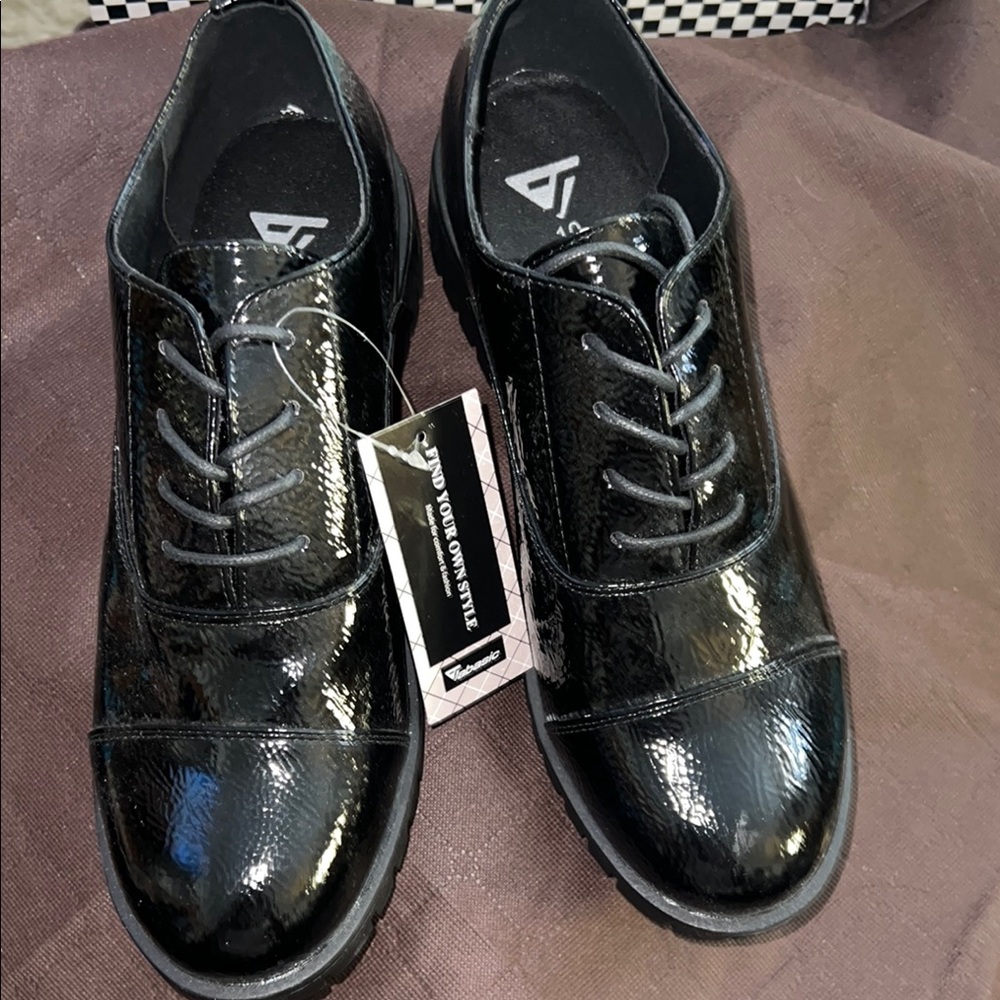 Jabasic Black Oxfords Sleek and Stylish